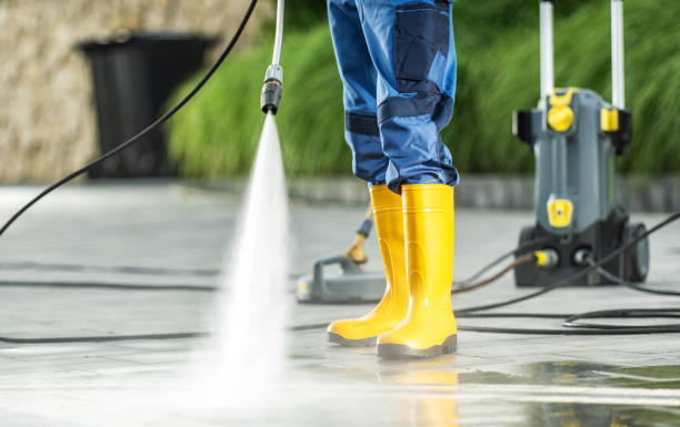 Best Concrete Pressure Washing  in Normal, IL